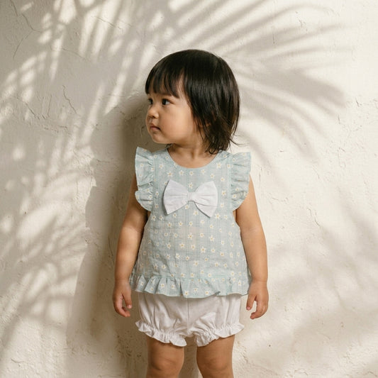 Blue Daisy Top and Blomer Short